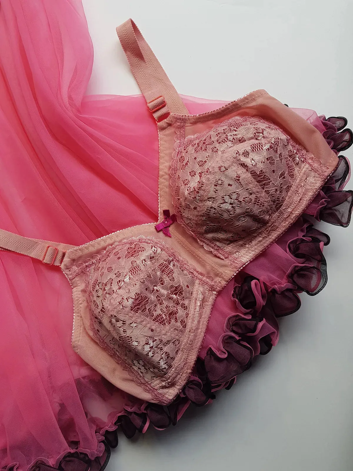 1950s Glamorous Vintage - Pink Hand Dyed Lace Overlay - Hollywood Pin up Bra