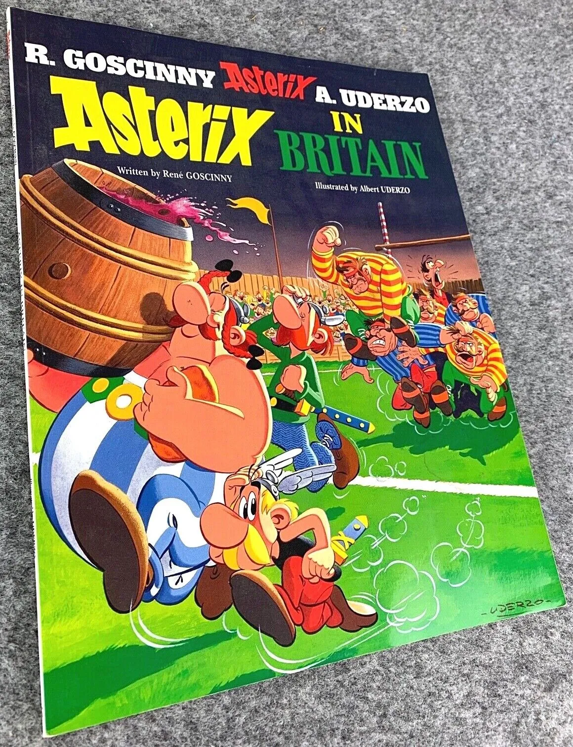 Asterix in Britain - 2000s Orion/Sphere UK Edition Paperback Book EO Uderzo