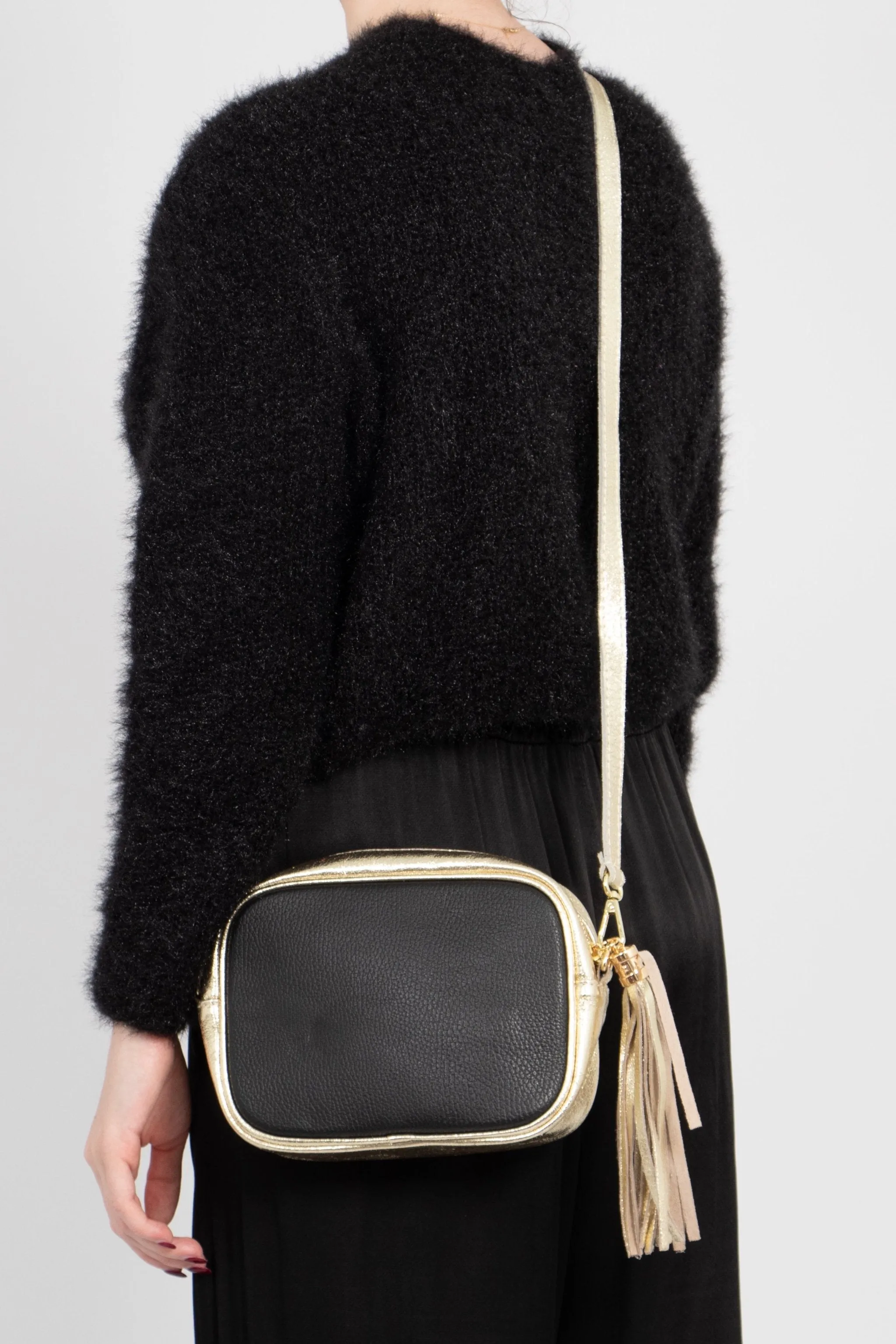 Beau - Italian Leather Crossbody Bag - Black/Gold, Pebbled