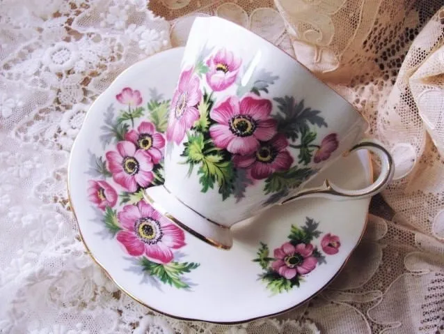 CHEERFUL Teacup and Saucer,WINDSOR English Bone China,Sweet PINK Flowers,Vintage Cup and Saucer, Bridal Luncheons Showers Tea Parties,Gifts