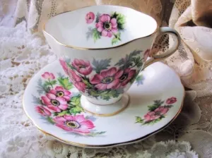 CHEERFUL Teacup and Saucer,WINDSOR English Bone China,Sweet PINK Flowers,Vintage Cup and Saucer, Bridal Luncheons Showers Tea Parties,Gifts