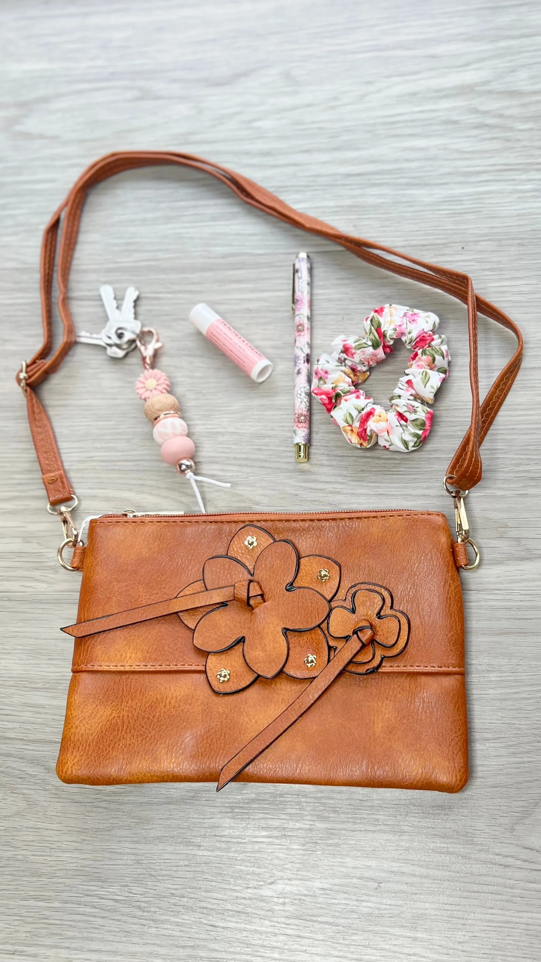 Crossbody Bag - Flower Zip - Tan