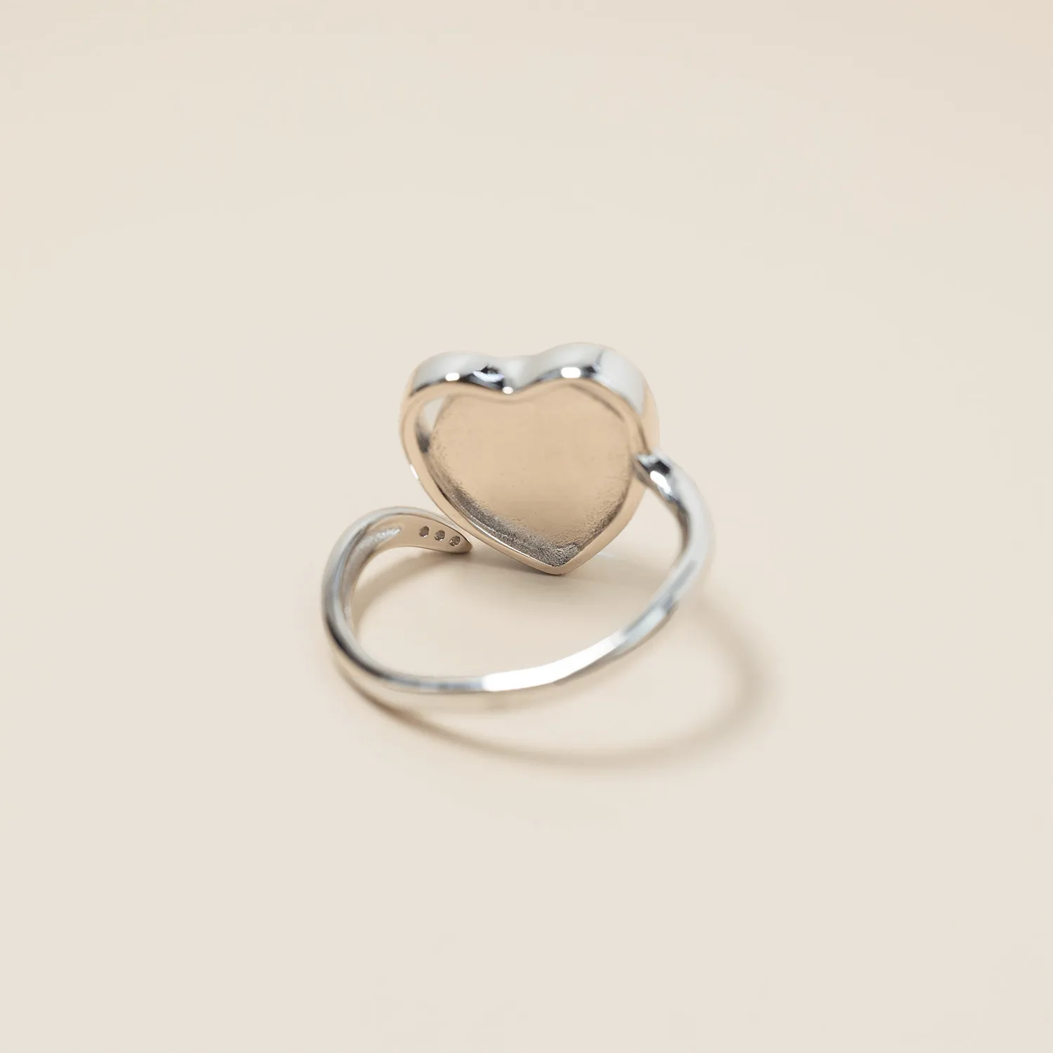 Earthglow Luna Love Ring in Rhodium