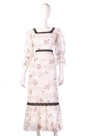 Eastex Vintage 1970 Boho Dress Whte Floral with Black Lace Detail UK10/12