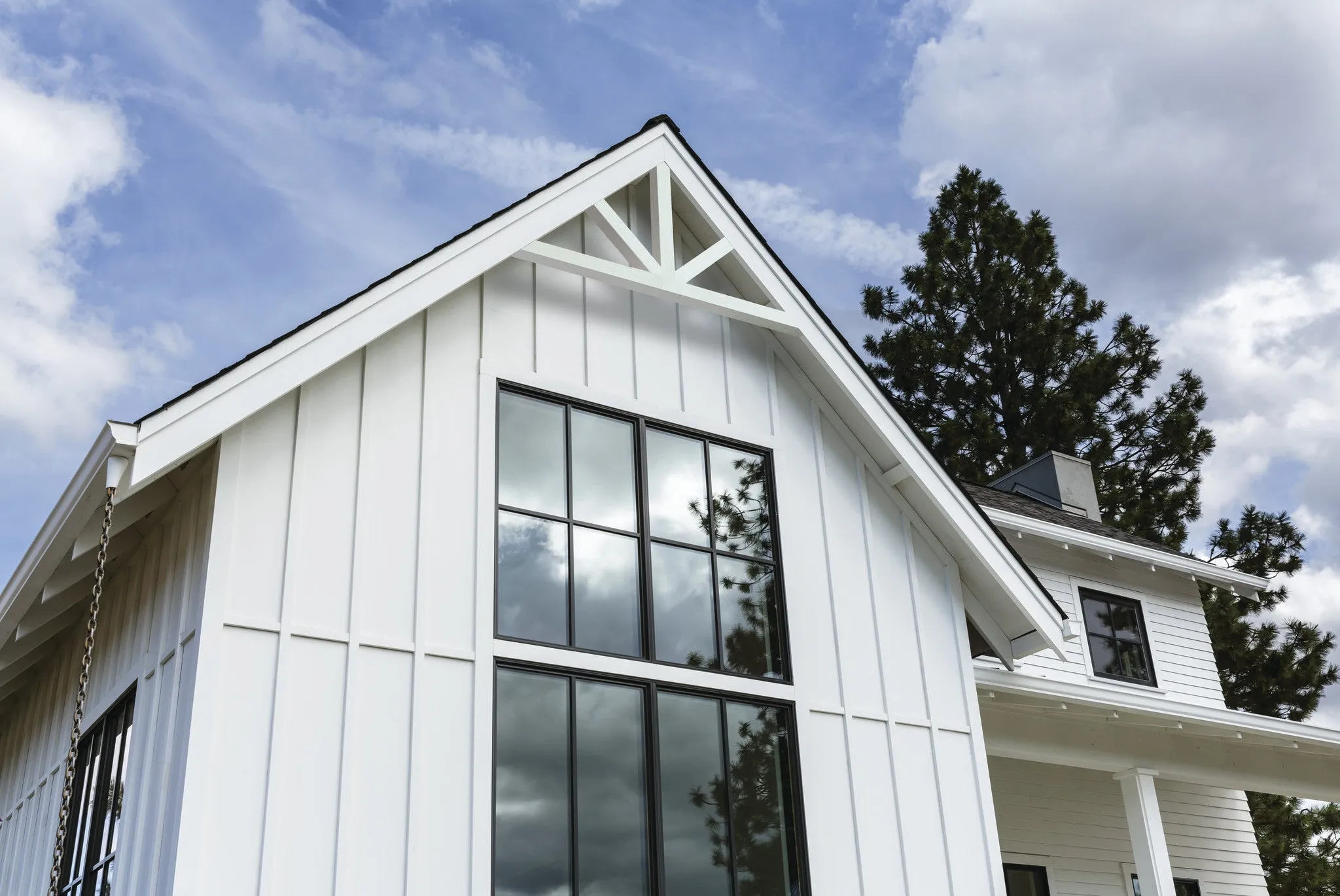 Gable Bracket Pediment - Burnham