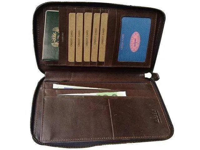 Genuine Leather Dakota Travel Wallet | Zipped Closure | Passport Holder