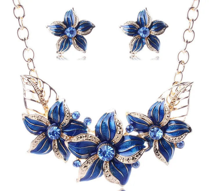 Glamorous Blooms Statement Necklace Set