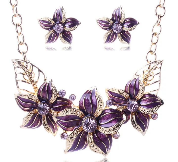 Glamorous Blooms Statement Necklace Set