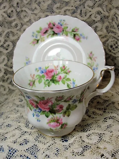 LOVELY Vintage Teacup and Saucer Royal Albert English Bone China Lush PINK Roses MOSS ROSE Vintage Cup and Saucer Tea Time Cups and Saucers Bridal Gifts House Warming Gift