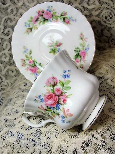 LOVELY Vintage Teacup and Saucer Royal Albert English Bone China Lush PINK Roses MOSS ROSE Vintage Cup and Saucer Tea Time Cups and Saucers Bridal Gifts House Warming Gift