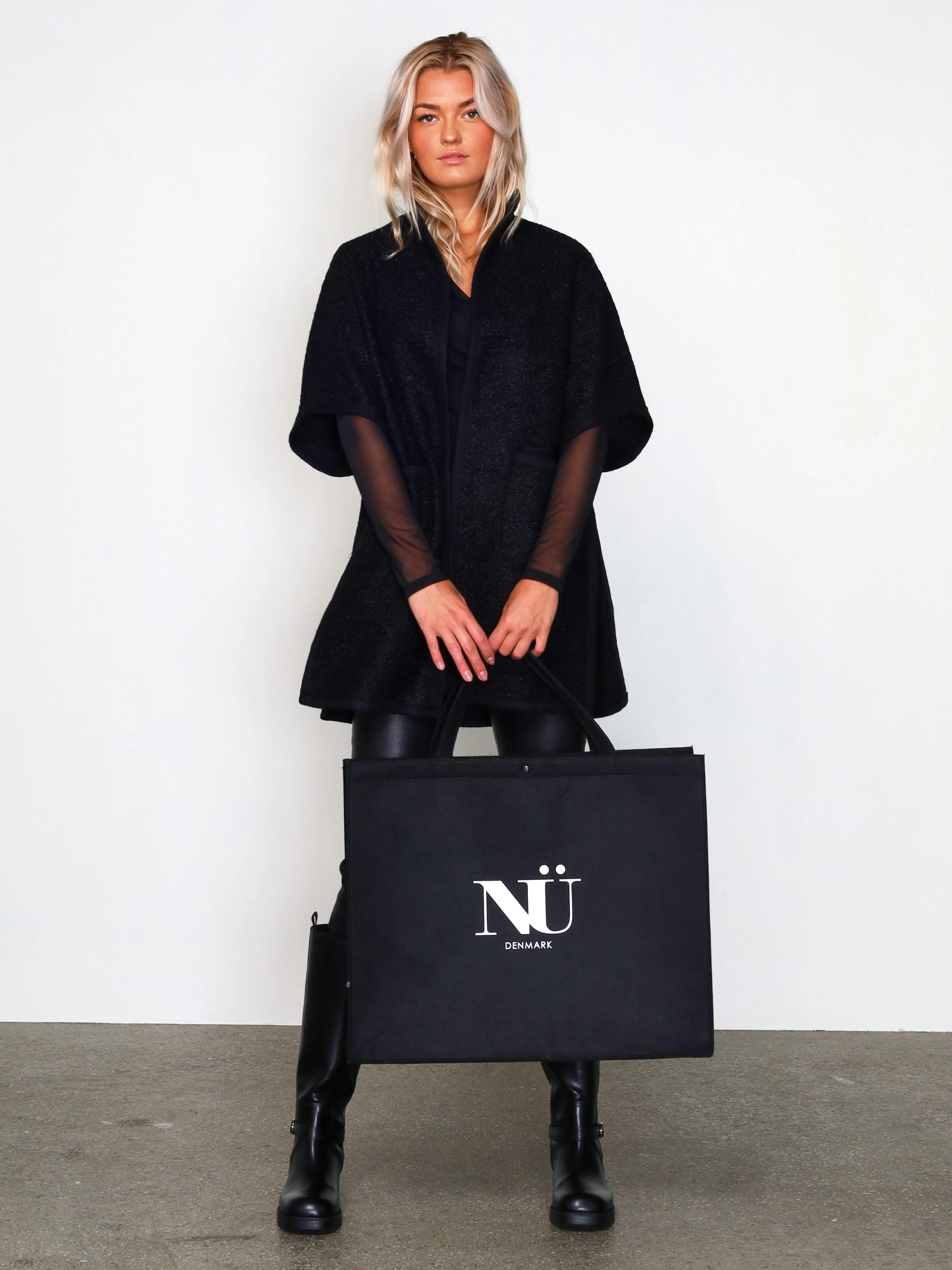 NÜ felt bag - Black