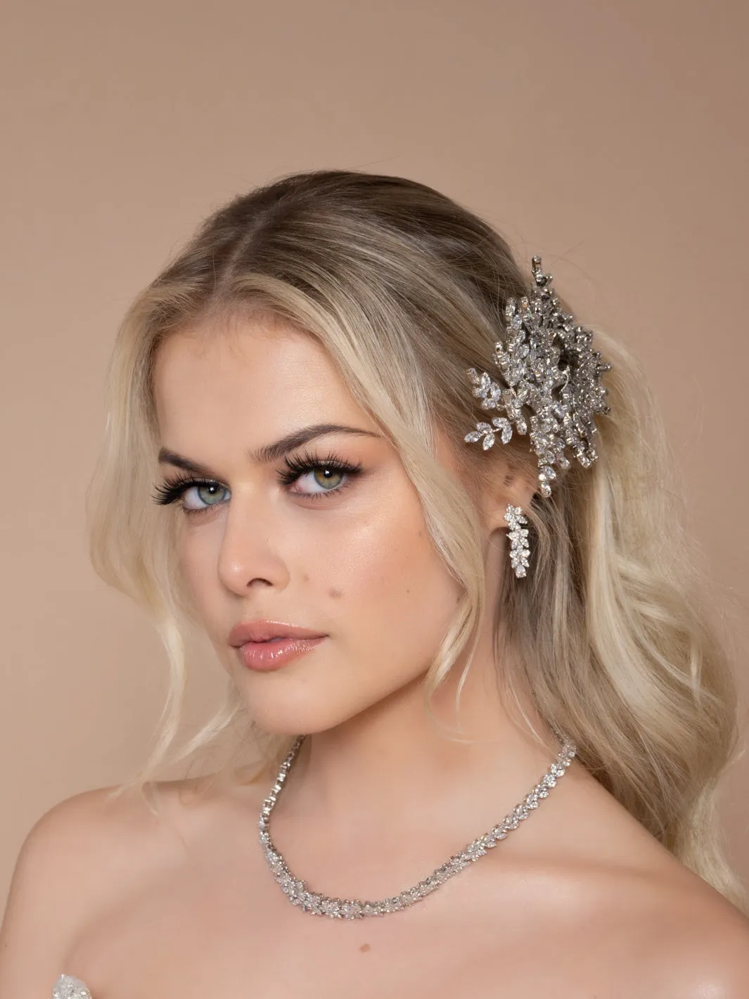 NIKITA Glamorous Swarovski Bridal Headband