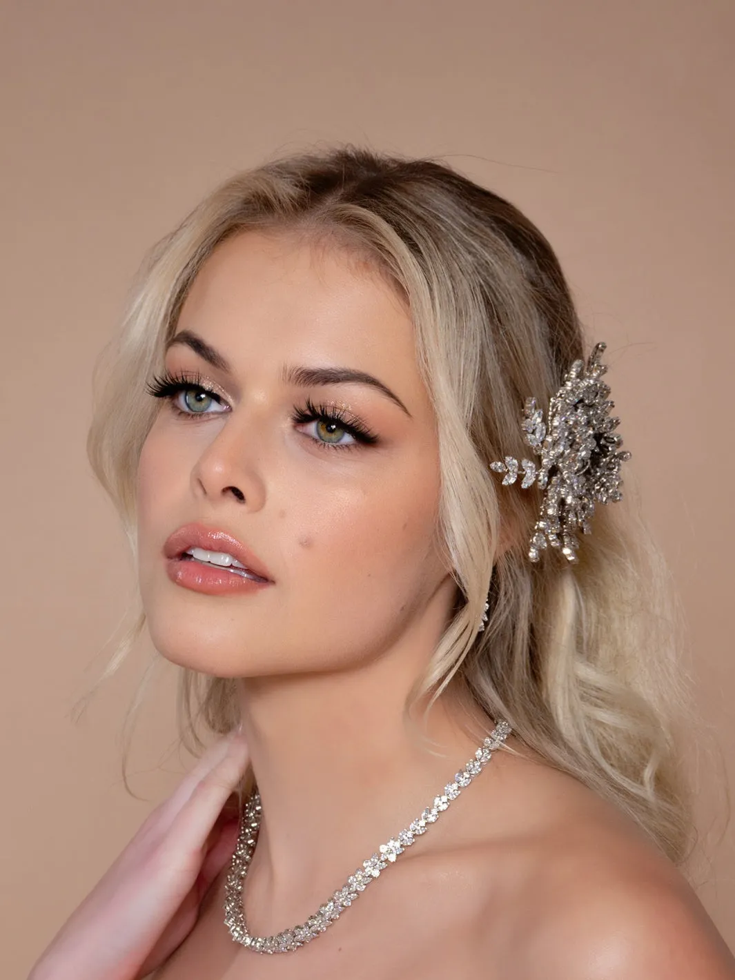 NIKITA Glamorous Swarovski Bridal Headband