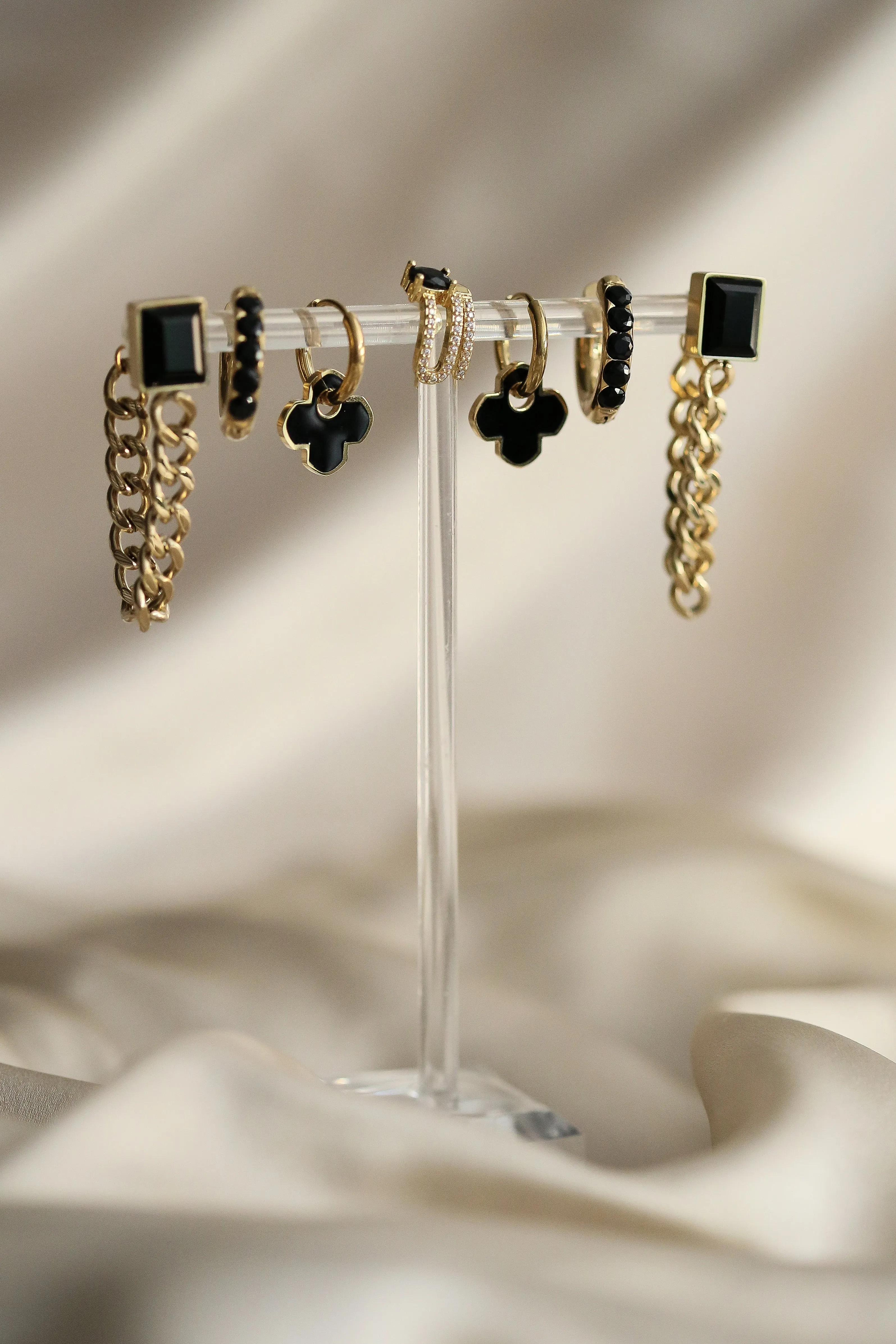 Olsen Ear cuff