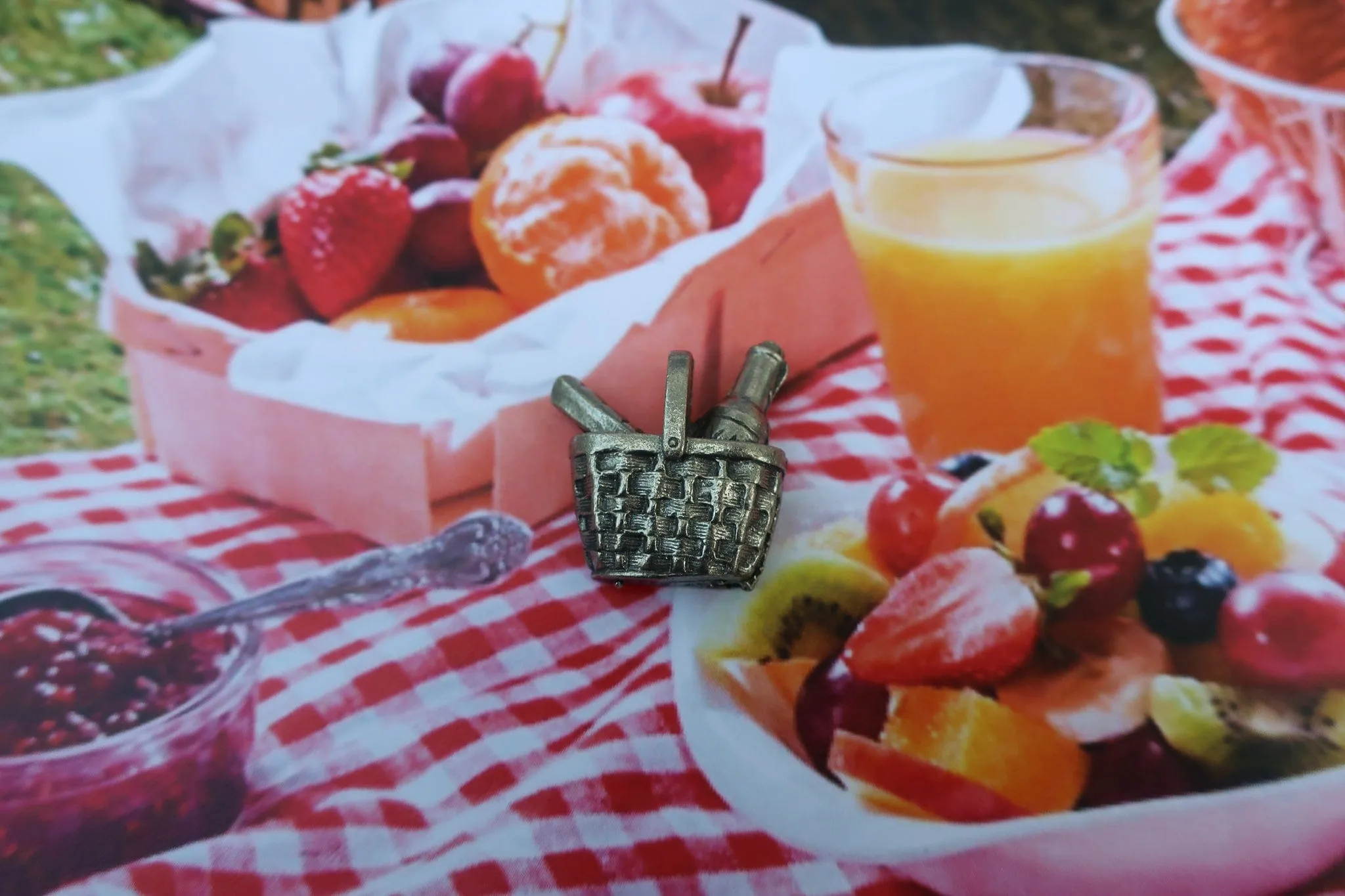 Picnic Basket Lapel Pin