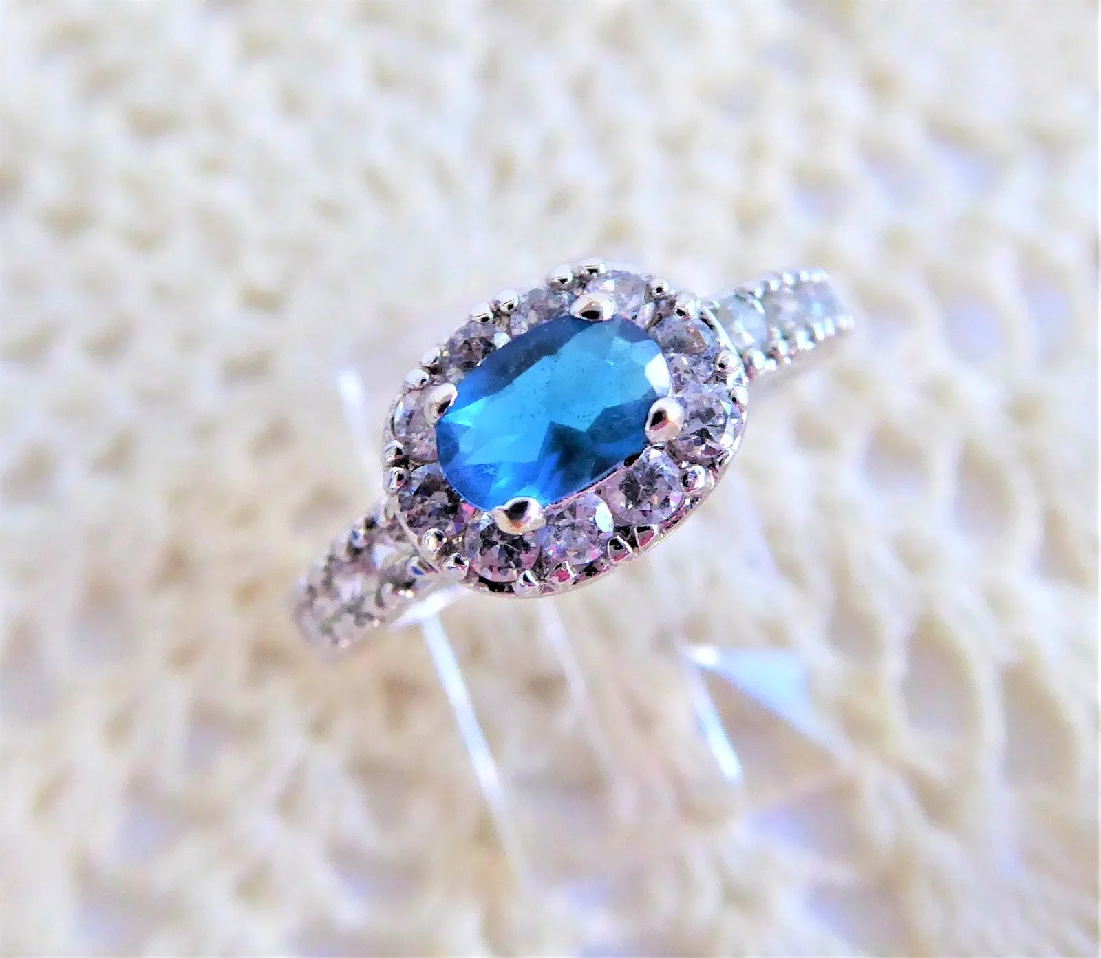 Turquoise Blue Glass Gem Dinner Ring Faux Diamond Halo 1990s Size 6 Fab Faux