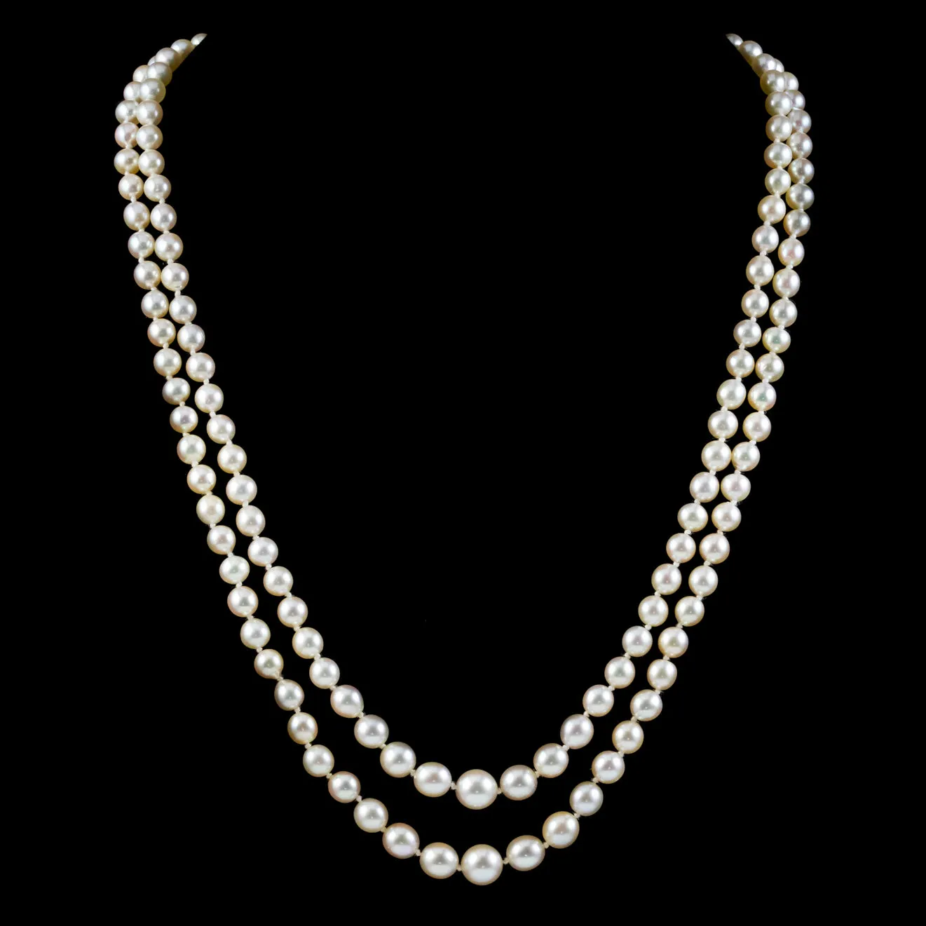 Vintage Pearl Necklace 18ct Gold Clasp Circa 1950