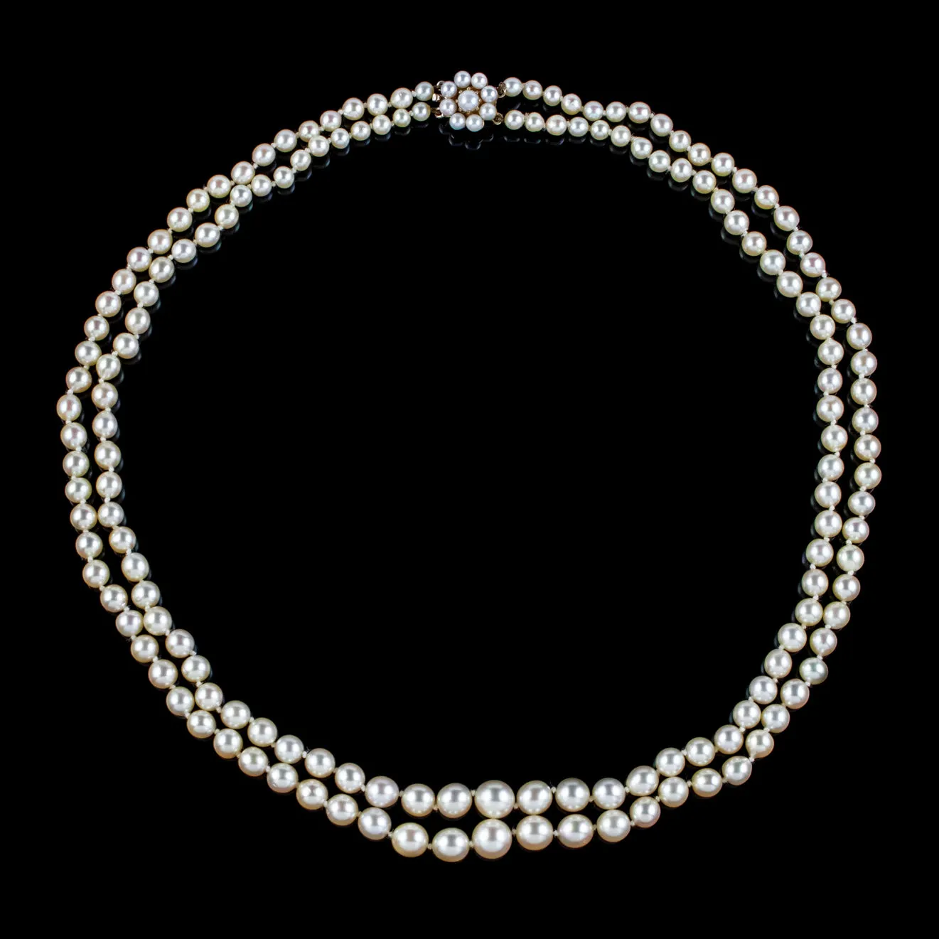 Vintage Pearl Necklace 18ct Gold Clasp Circa 1950