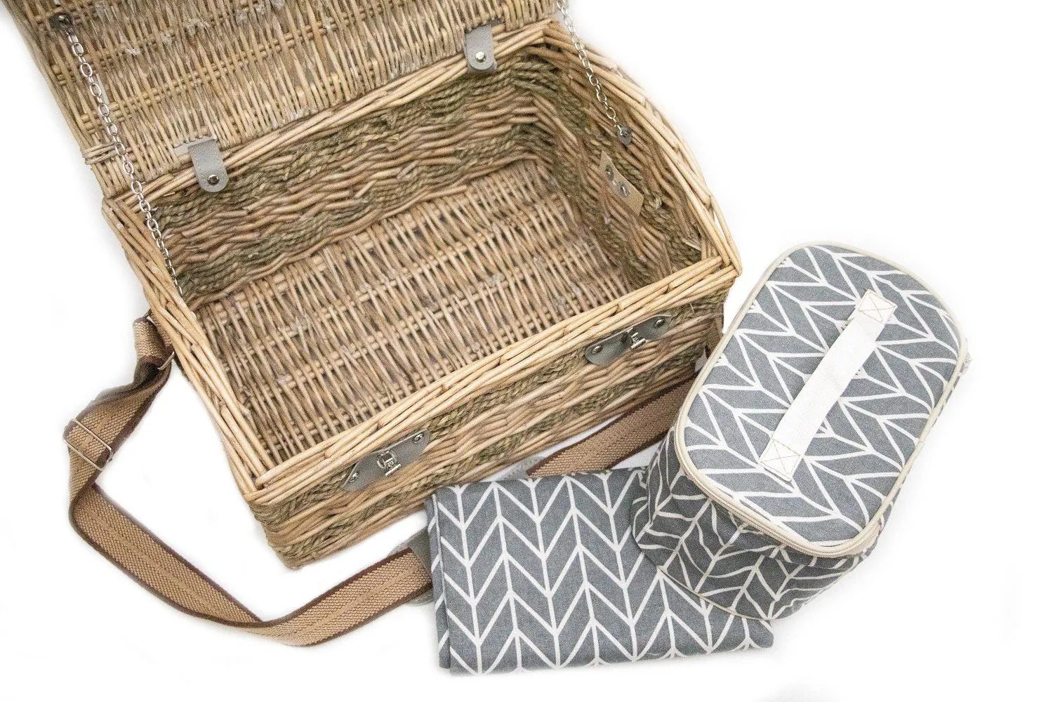 Yuppie Gift Baskets Classic Picnic Basket